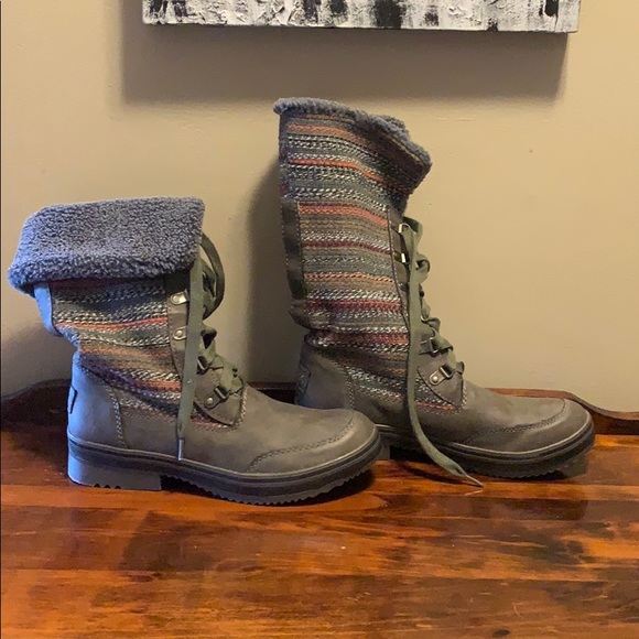 Rocket Dog Shoes - Cute multi colored boots worn once!